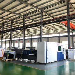 Semi-Enclosed Gantry Fiber Laser Cutting Machine